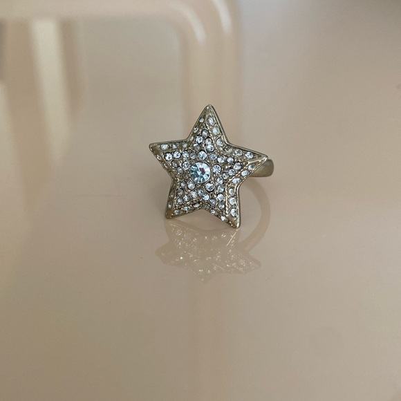Banana Republic Star Ring - Picture 2 of 5